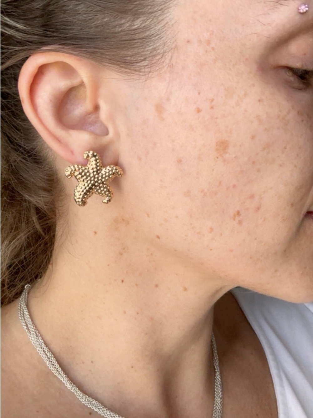 Gold Starfish Stud Earrings - Elegant Women’s Jewelry